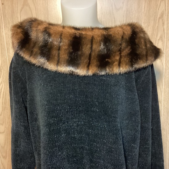 Vintage Womens soft Chenille sweater with faux fur collar size 2X - Picture 9 of 10